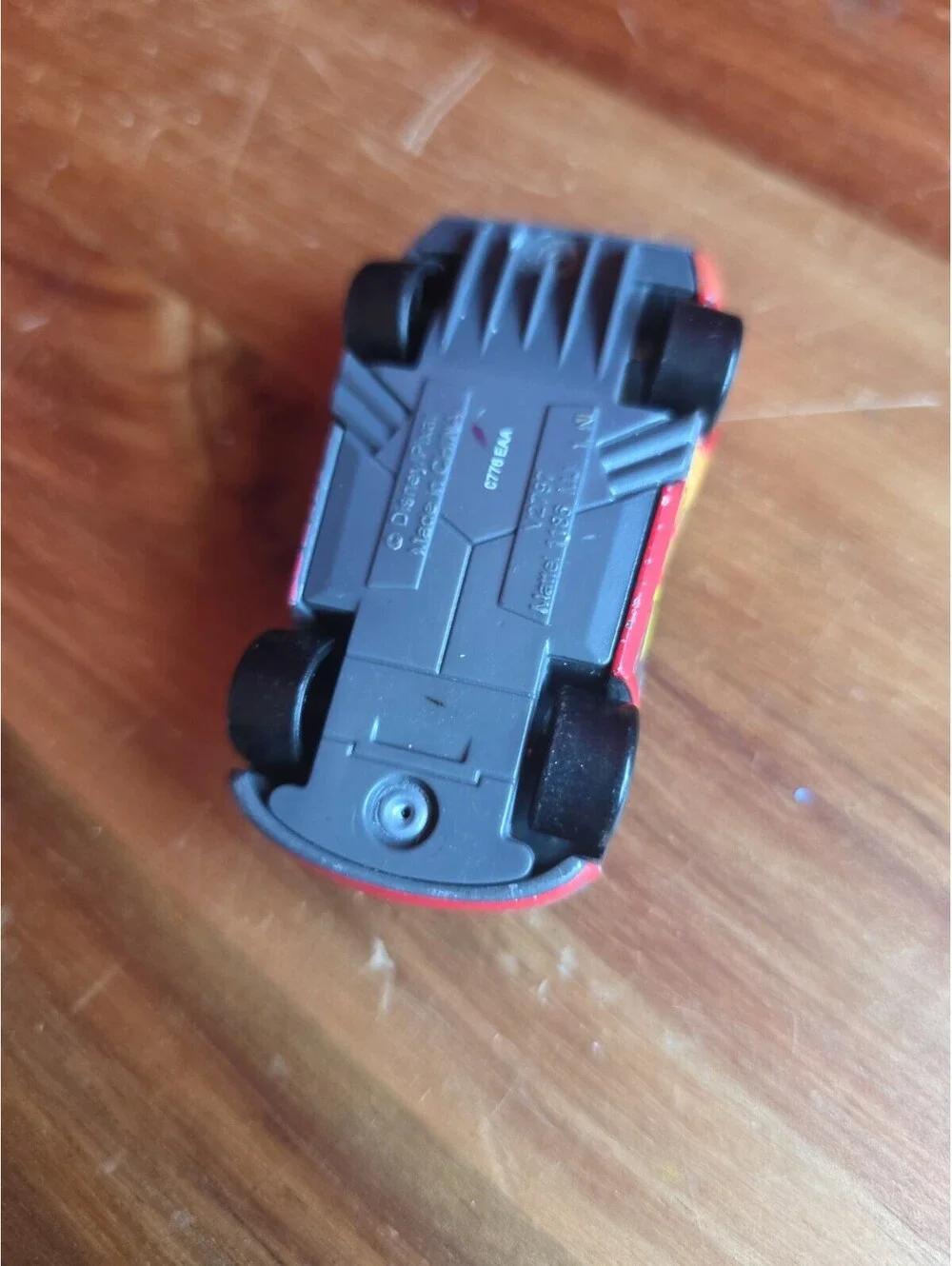 Disney Pixar Cars Carbon Racers Lightning McQueen Diecast